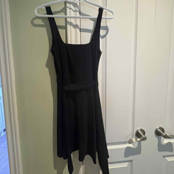 Aritzia Saturn Dress - Picture 2 of 2